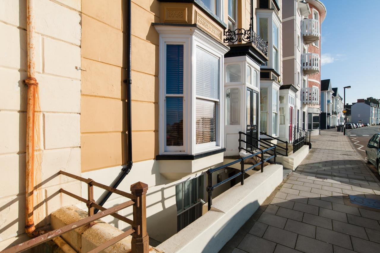 Cwtch Apartment By The Sea Aberystwyth Exterior photo